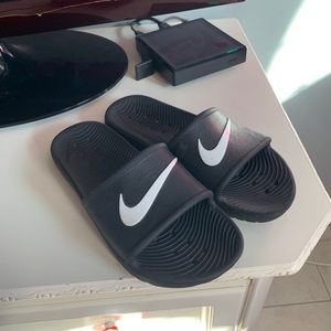 nike slides